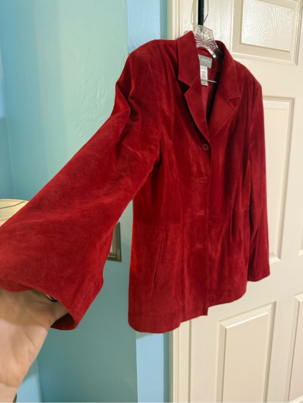 le chate Women’s Red Suede Blazer Jacket - Picture 3 of 13